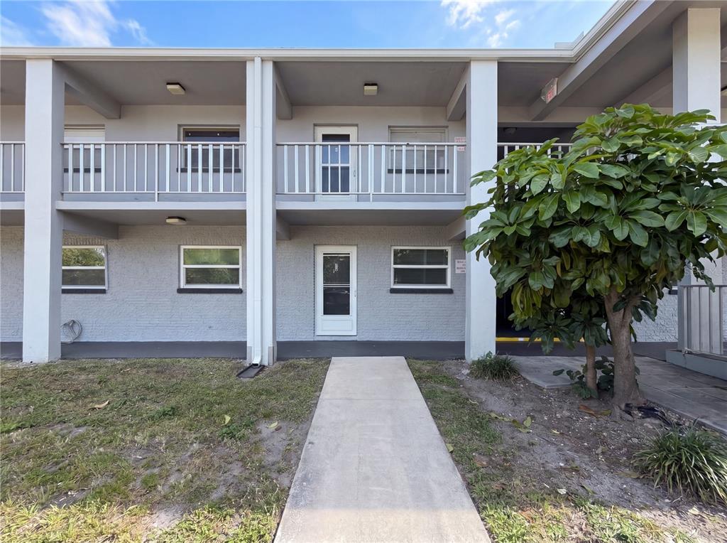 1303 S HERCULES AVENUE UNIT 6