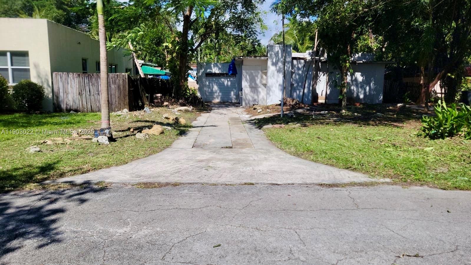 519 NE 118th St, Biscayne Park FL 33161