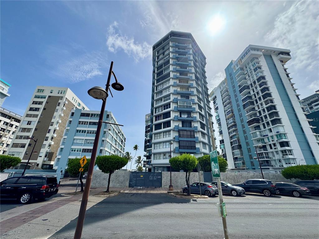 D7 MARLIN TOWERS UNIT D7