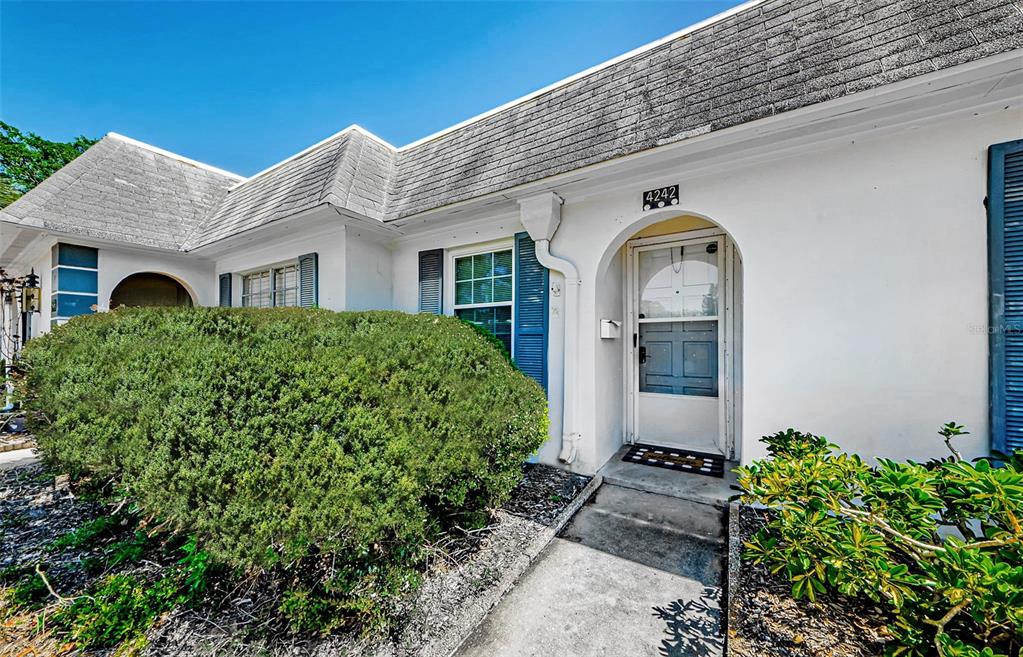 4242 SHELDON PLACE UNIT 4242