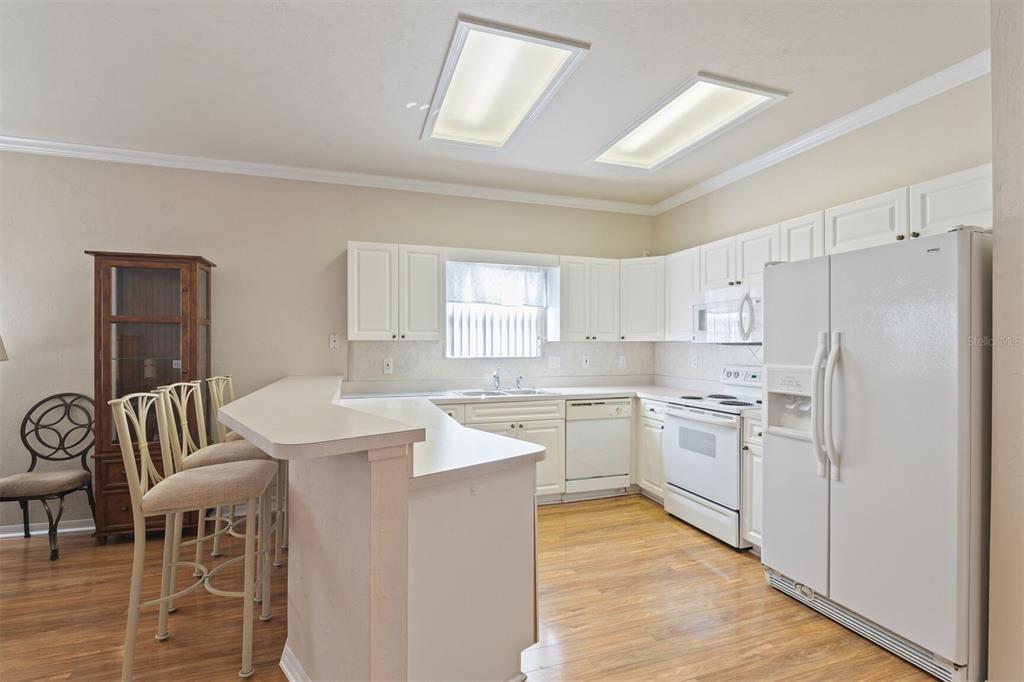 4748 NW 77TH ROAD, GAINESVILLE, FL — photo 4 of 21