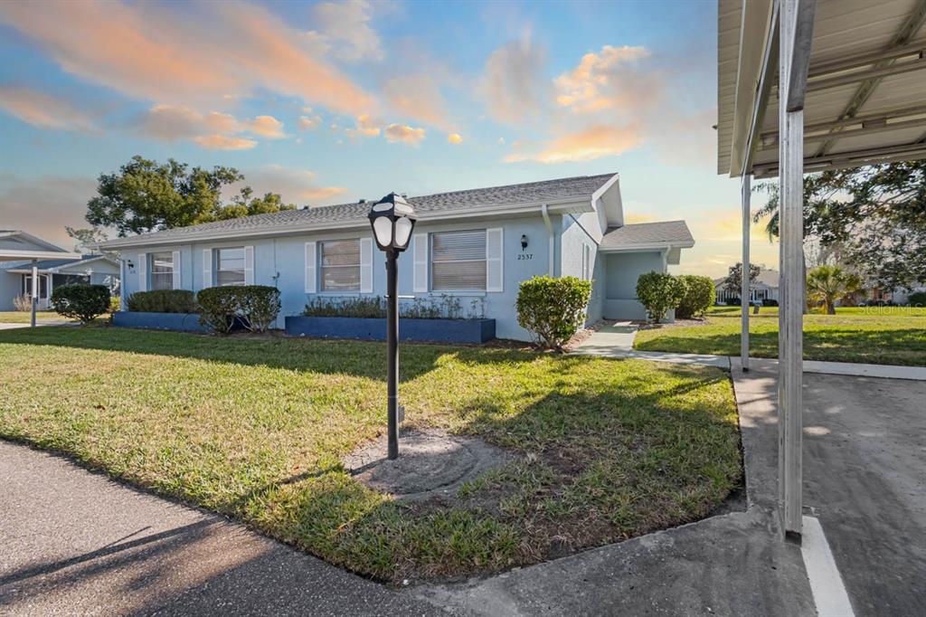 2337 GLENMORE CIRCLE