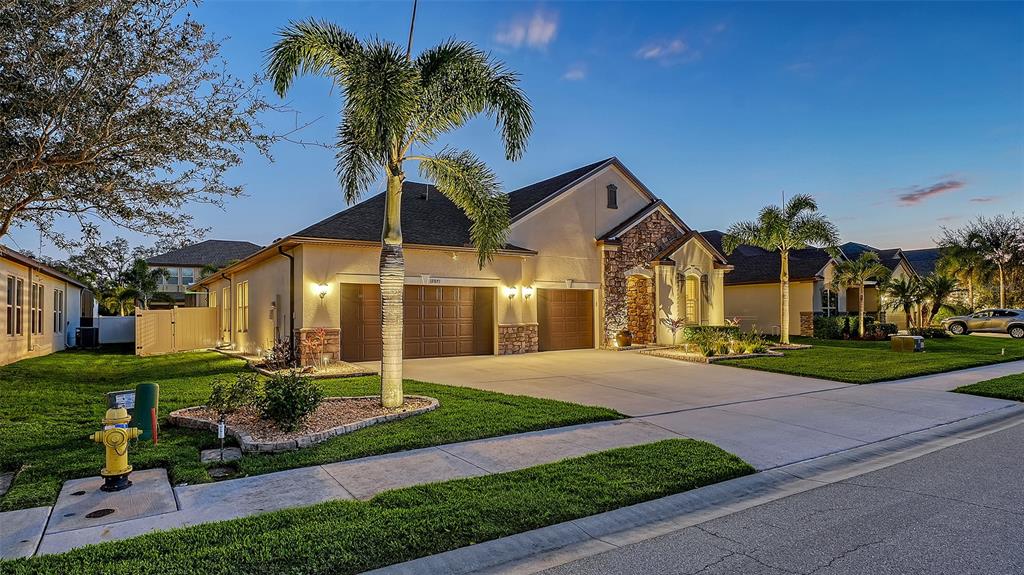 13071 UTOPIA LOOP, BRADENTON, FL — photo 2 of 30