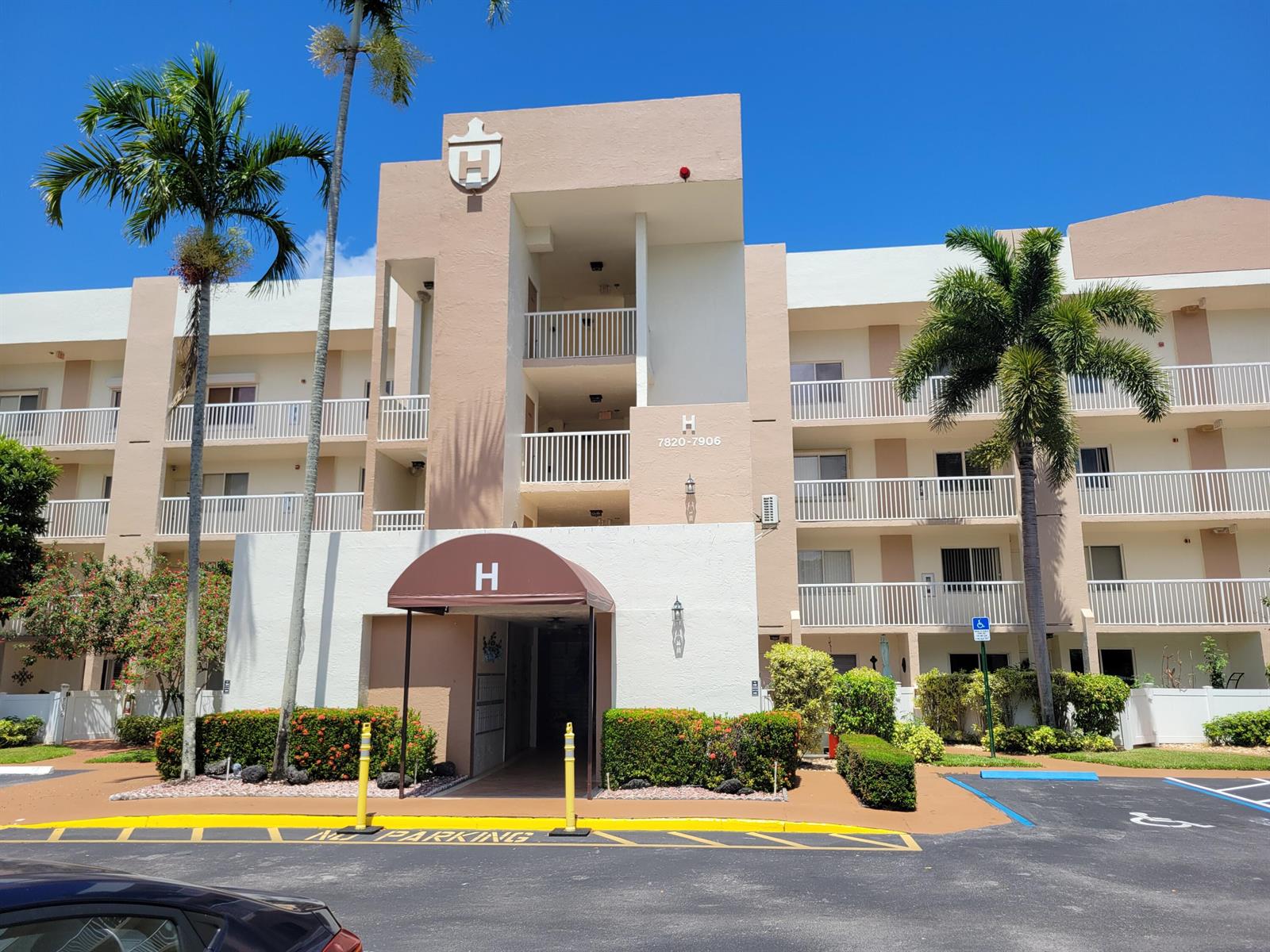 7878 Trent Drive # 308, Tamarac FL 33321
