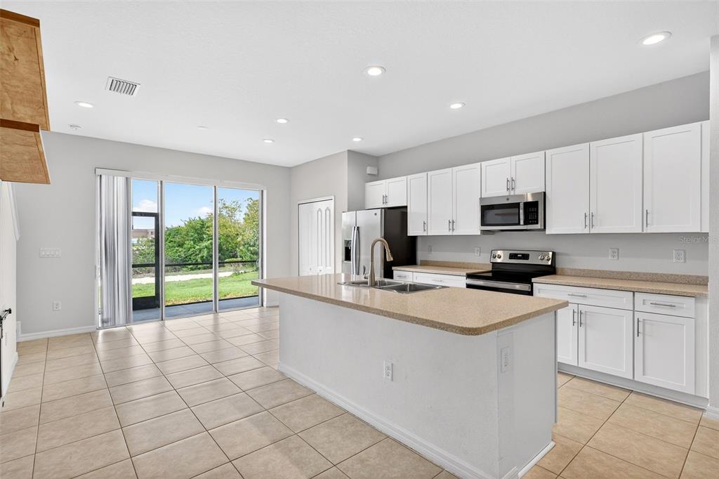 8667 CANYON CREEK TRAIL, PARRISH, FL — photo 4 of 30