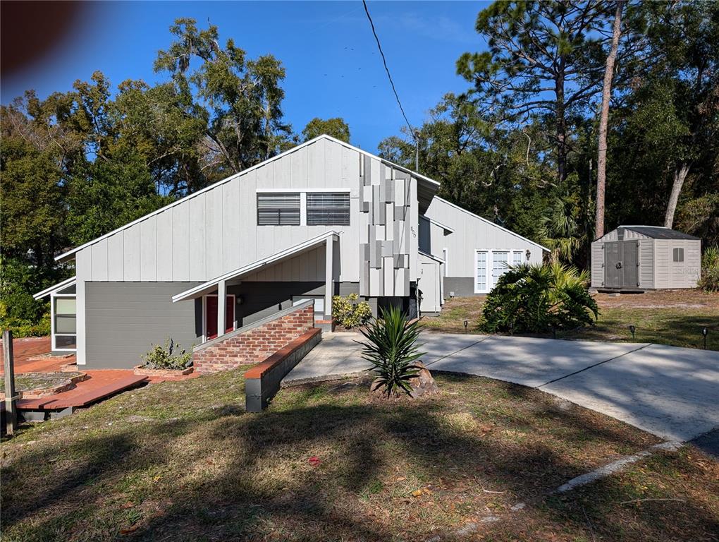 800 LAKE MARION DRIVE