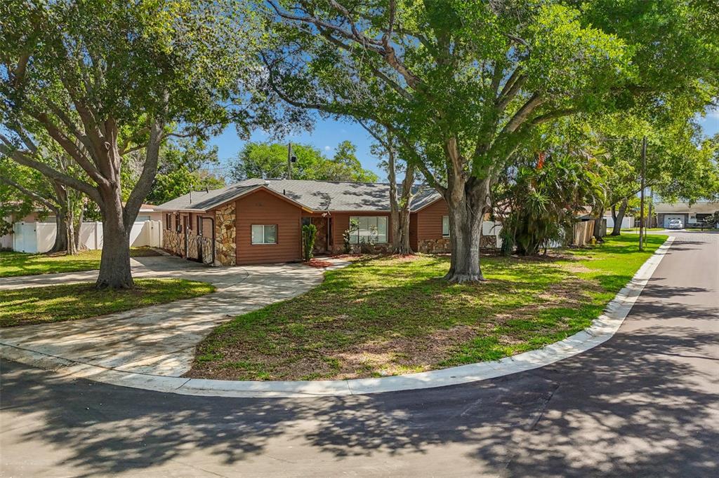 1716 MADRID DRIVE
