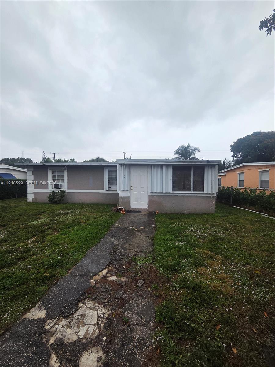 210 SW 14th Ave, Delray Beach FL 33444