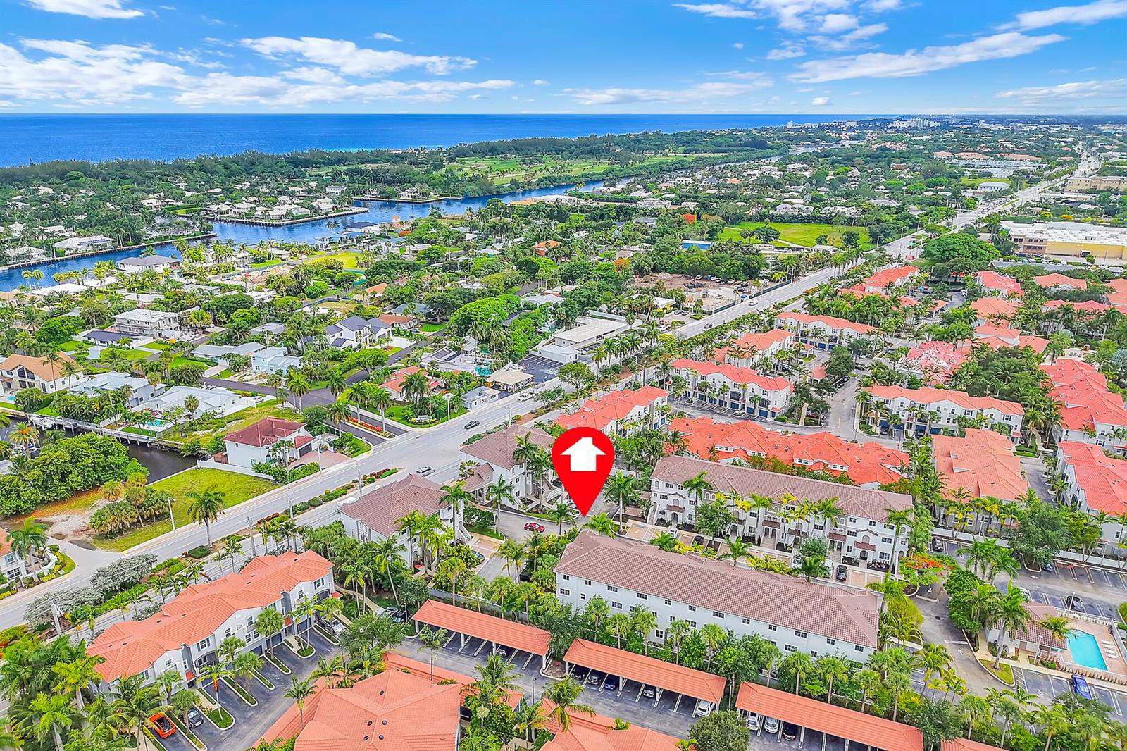 An aerial view shows a residential complex with red-tiled roofs and a red location marker — 528 Bayfront Drive, Boynton Beach FL 33435, BOYNTON BEACH, FL