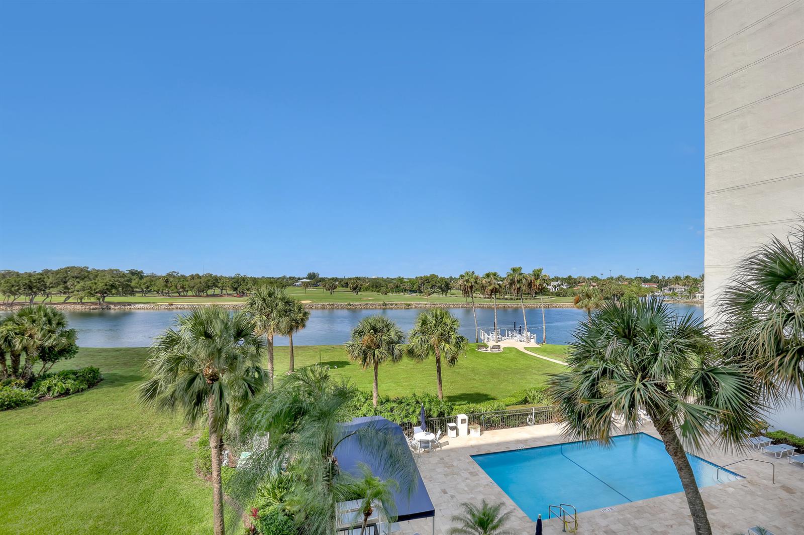 356 Golfview Road # 403, North Palm Beach FL 33408