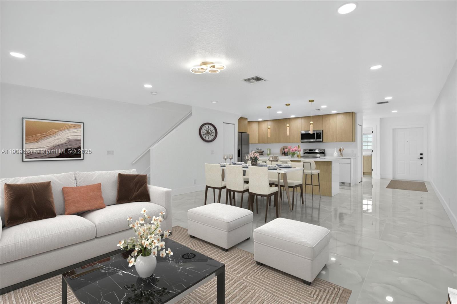 4456 Crystal Lake Dr, Deerfield Beach FL 33064