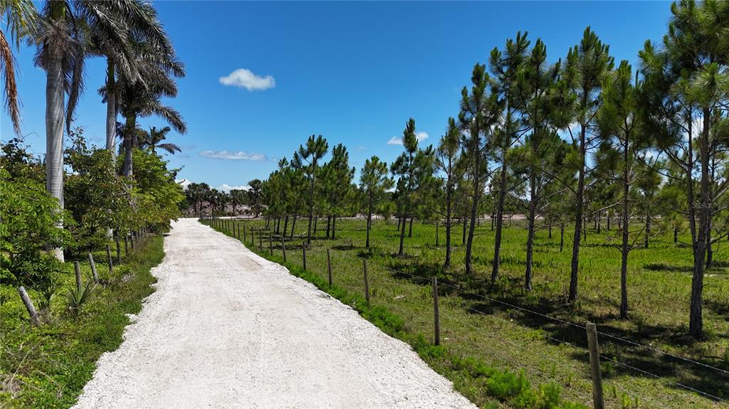 6455 STRINGFELLOW ROAD, ST JAMES CITY, FL — photo 3 of 30