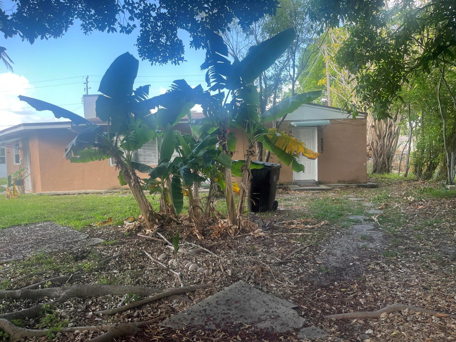 2025 Delphia Street, West Palm Beach FL 33401