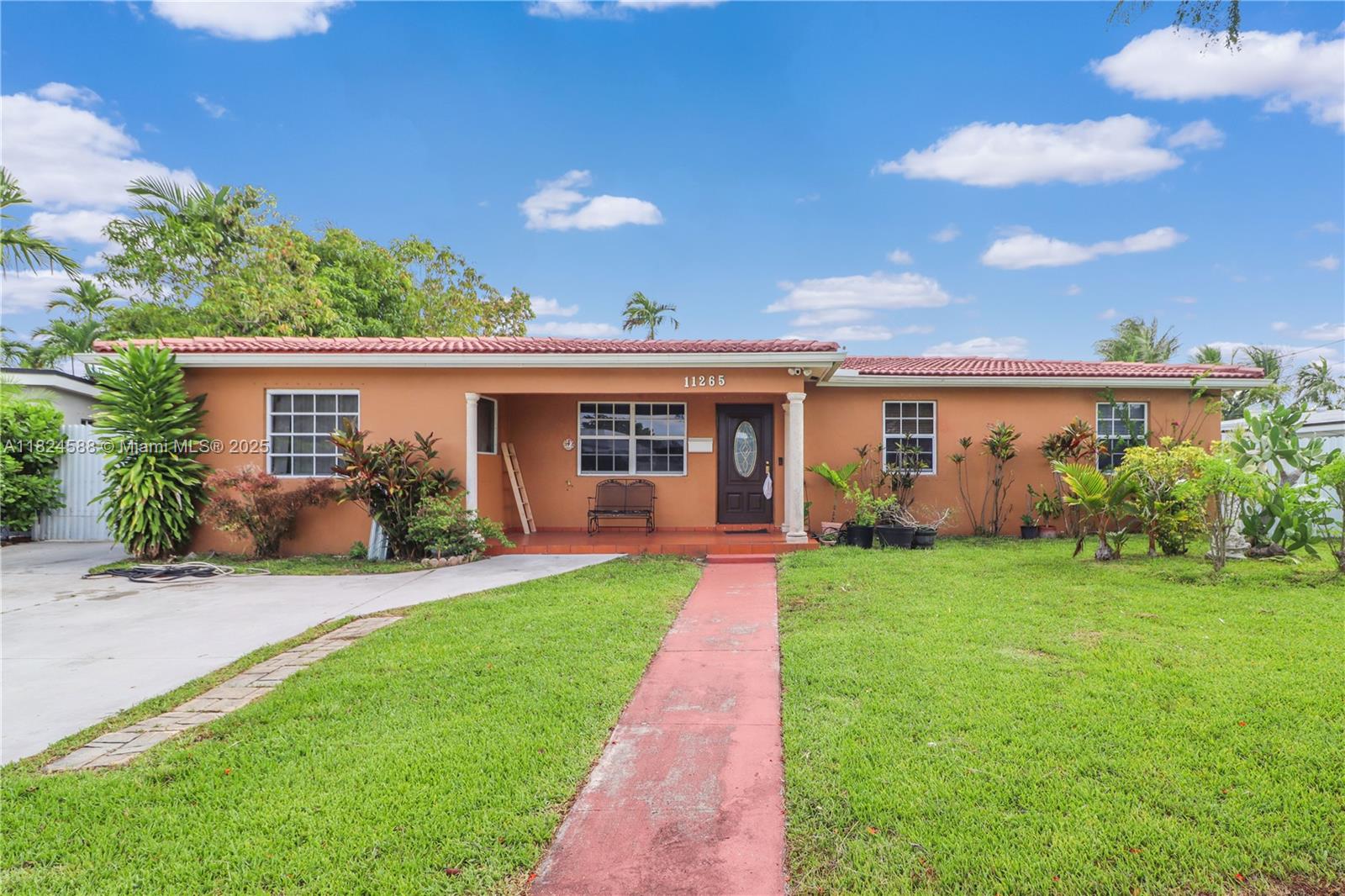 11265 SW 53rd Ter, Miami FL 33165