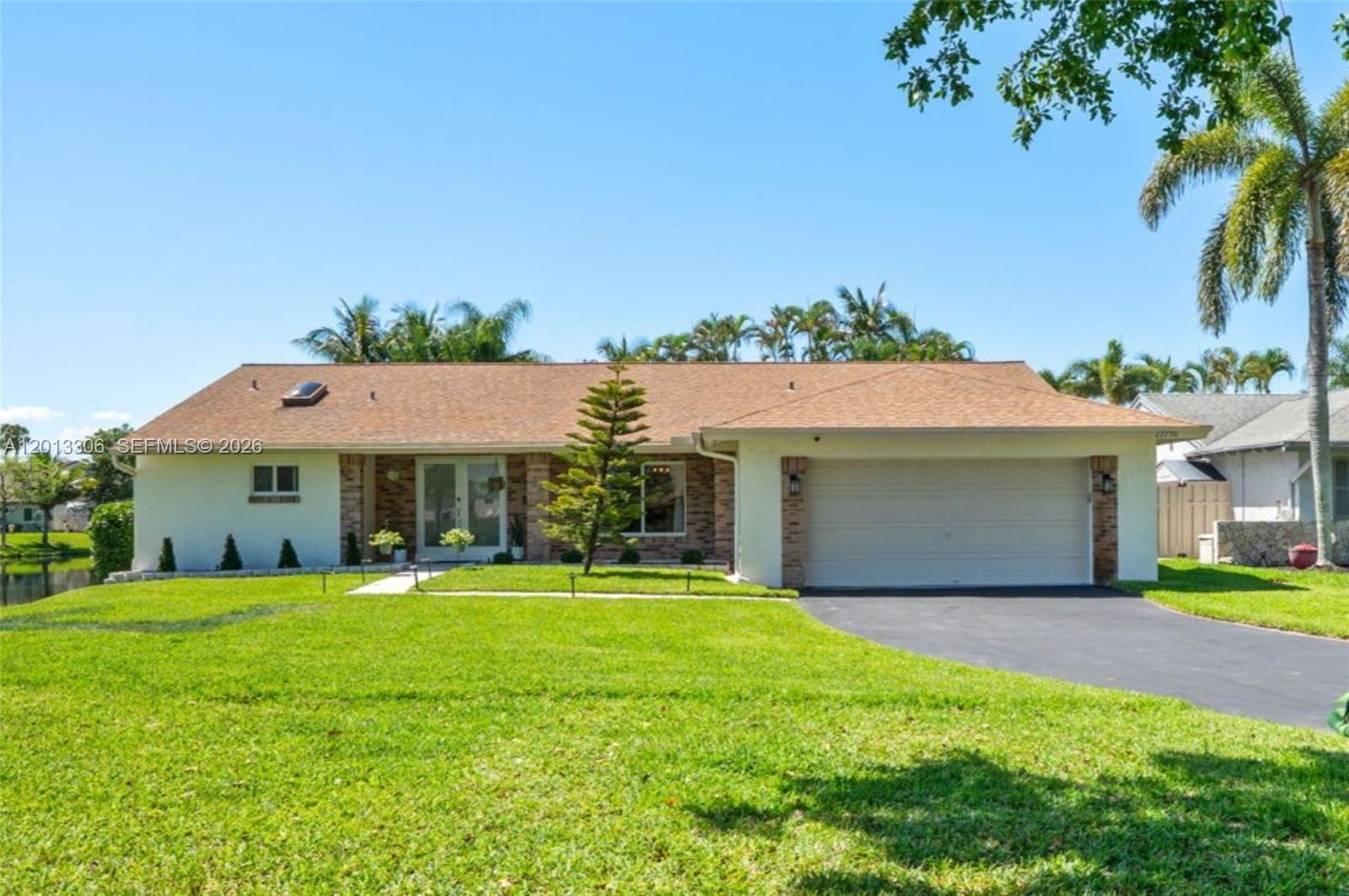 13750 Green Cove Pl, Davie FL 33325