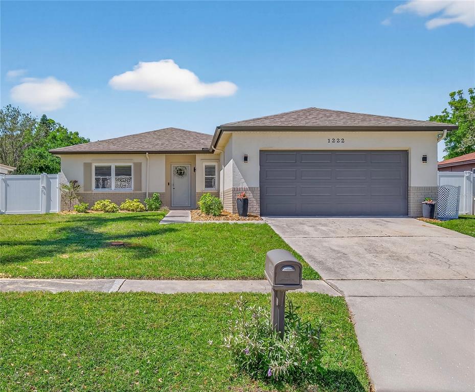 1222 RANCHWOOD DRIVE E