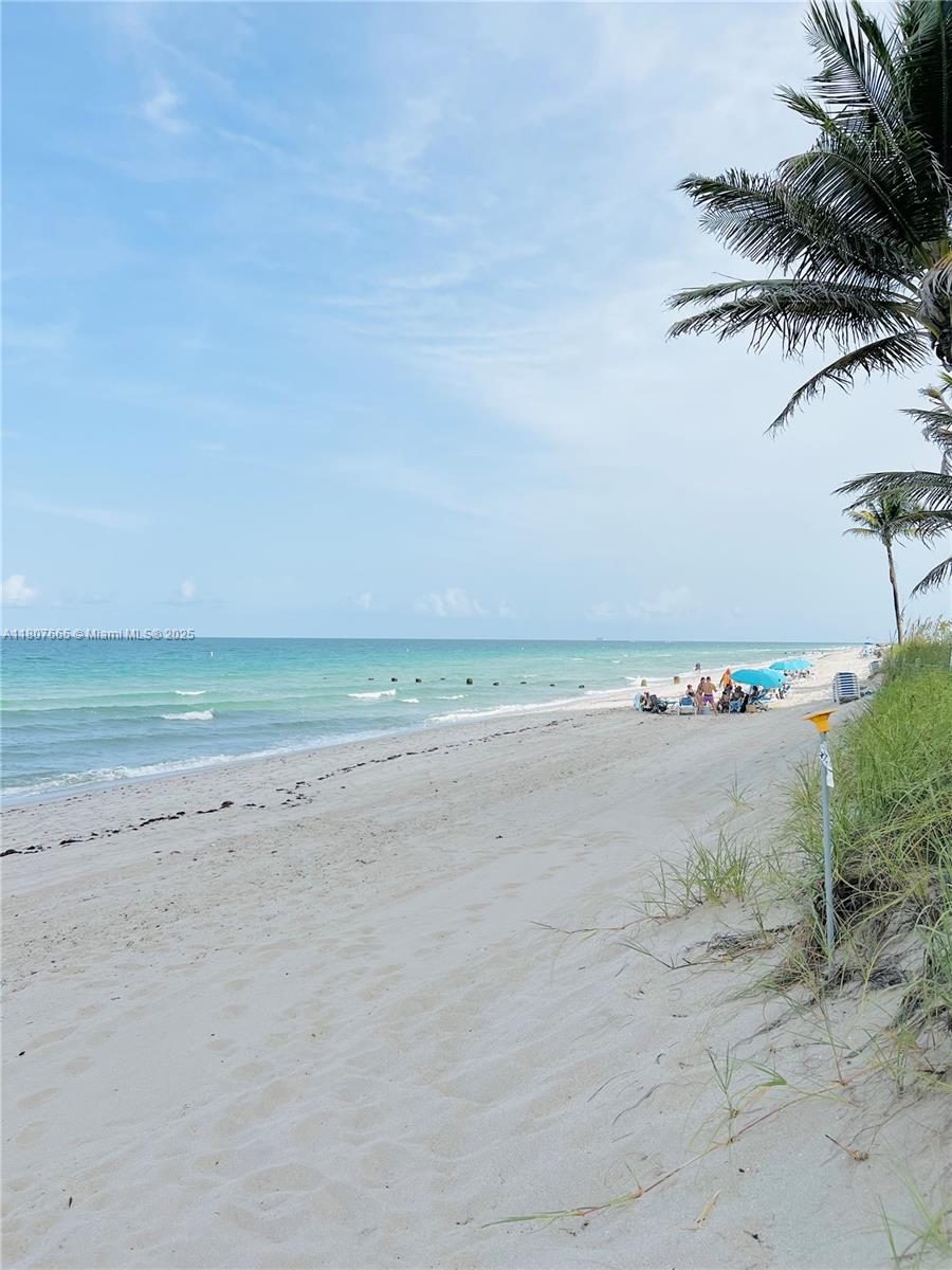 10178 Collins Ave # 210, Bal Harbour FL 33154
