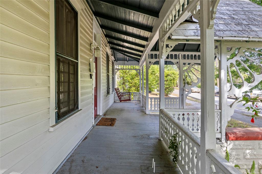232 NW 4TH AVENUE, GAINESVILLE, FL — photo 5 of 30