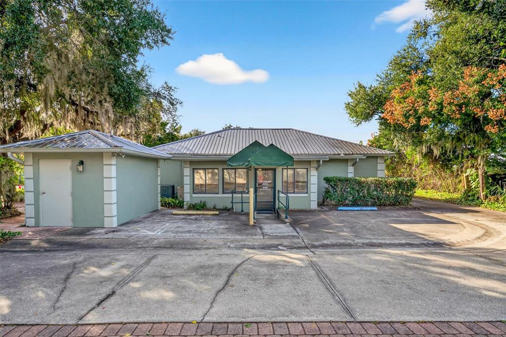 1318 S EUSTIS STREET, EUSTIS, FL — photo 2 of 30
