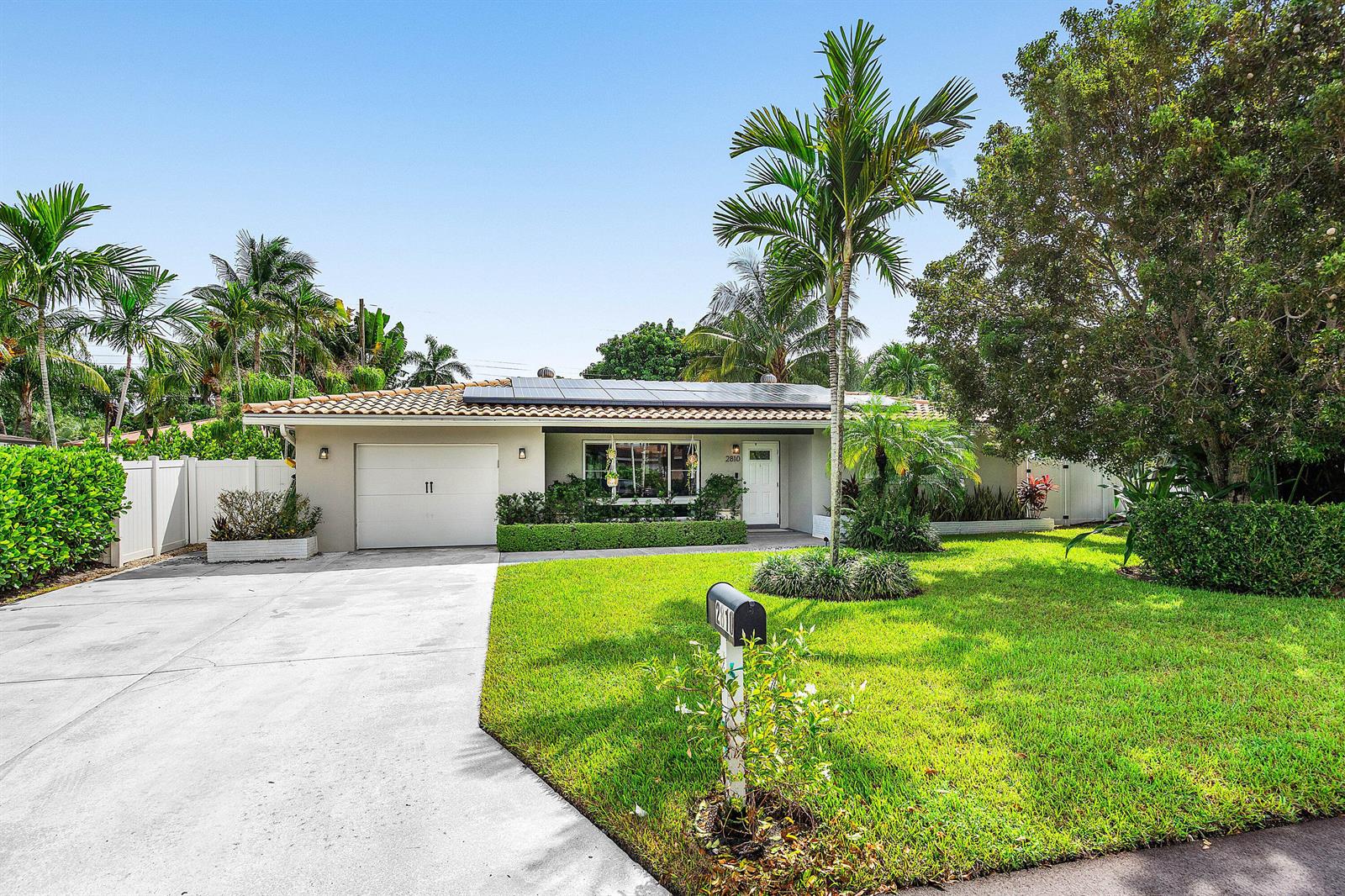 2810 SW 5th Street, Boynton Beach FL 33435