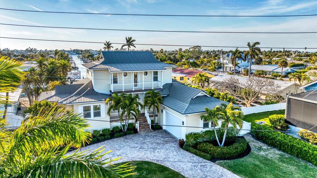 634 KEY ROYALE DRIVE, HOLMES BEACH, FL — photo 3 of 30