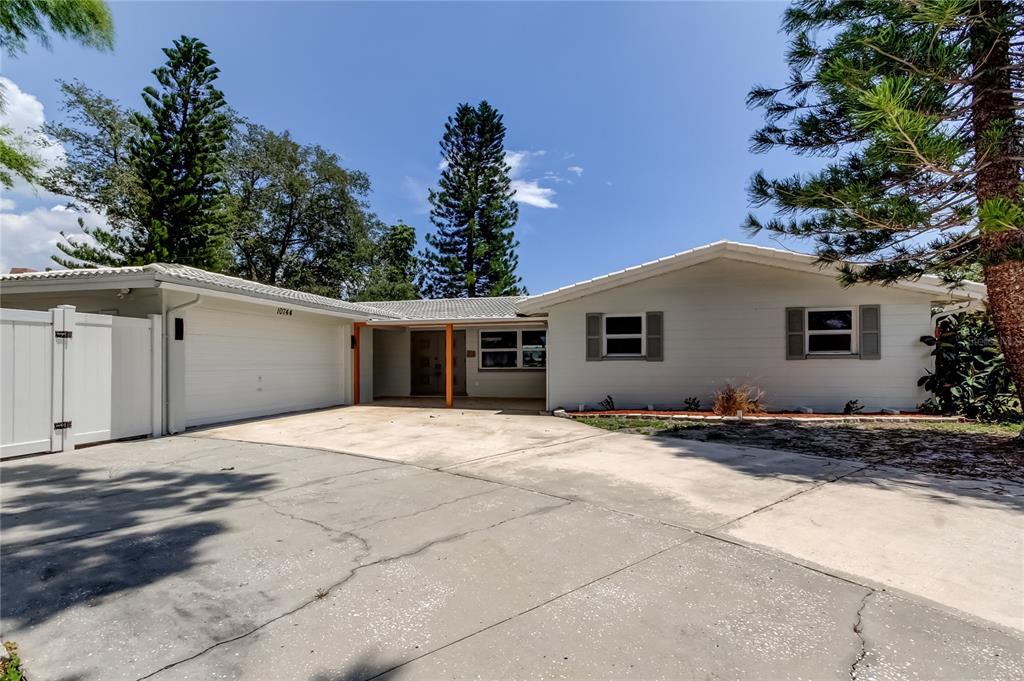 10744 DRUMMOND ROAD