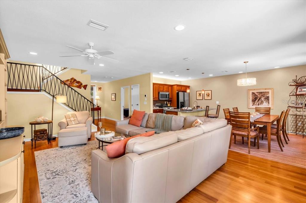 1685 LAUREL STREET UNIT 4, SARASOTA, FL — photo 3 of 30