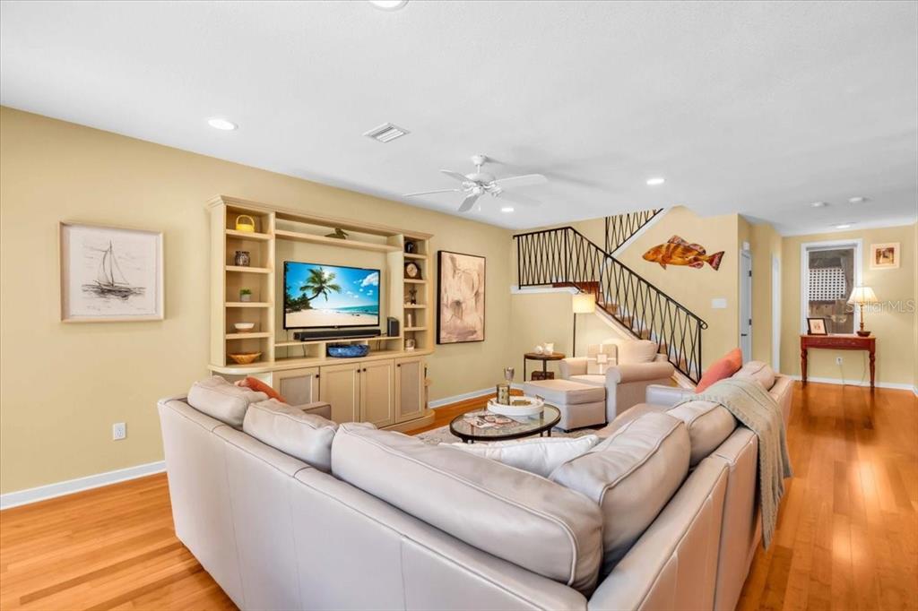 1685 LAUREL STREET UNIT 4, SARASOTA, FL — photo 4 of 30