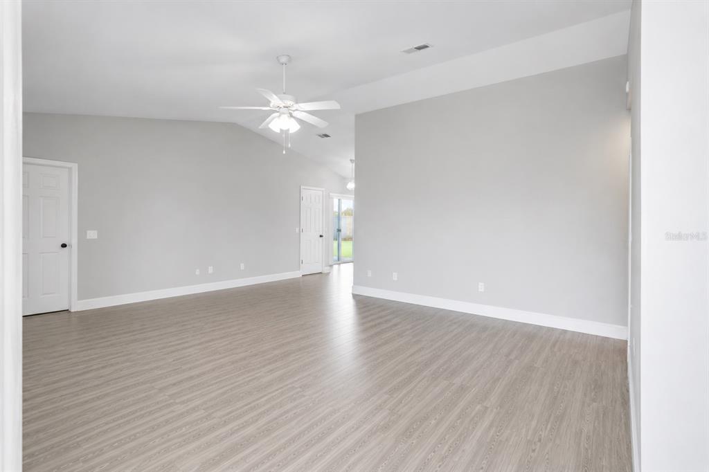 3118 SW 162ND STREET ROAD, OCALA, FL — photo 3 of 6