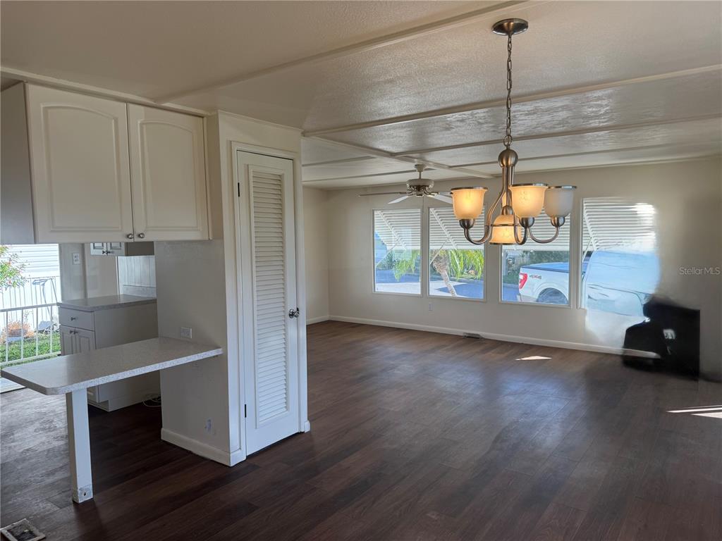 61 5TH AVENUE, VENICE, FL — photo 4 of 30
