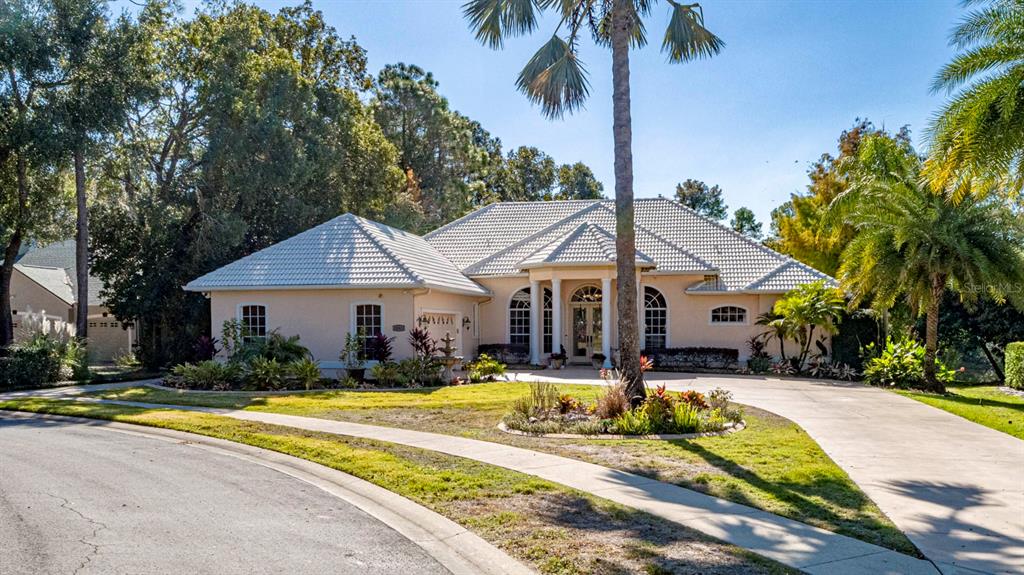 5061 GREENBRIAR TRAIL