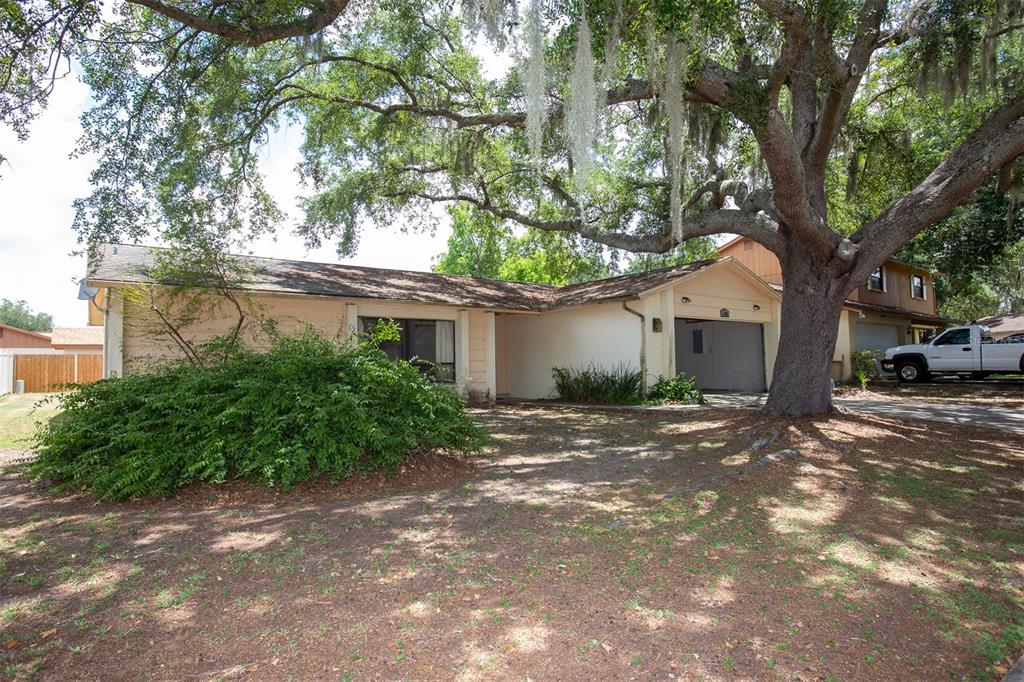 1363 CORNER OAKS DRIVE