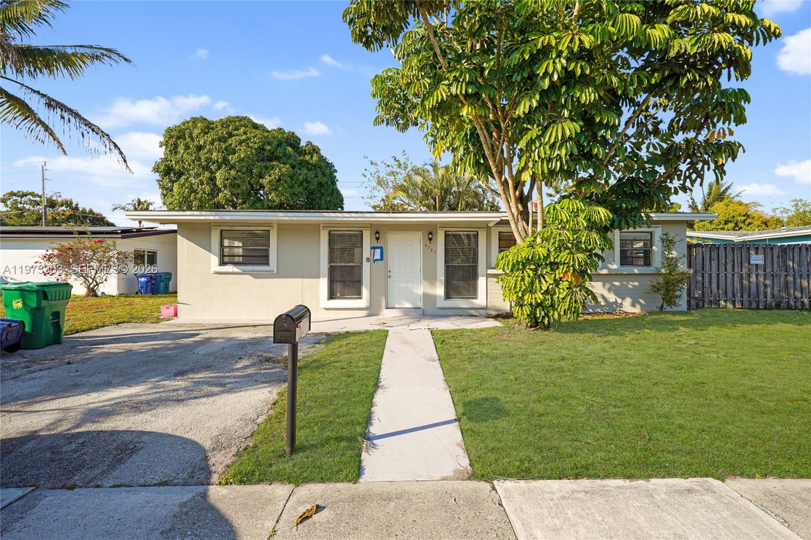 4721 NW 12th St, Lauderhill FL 33313