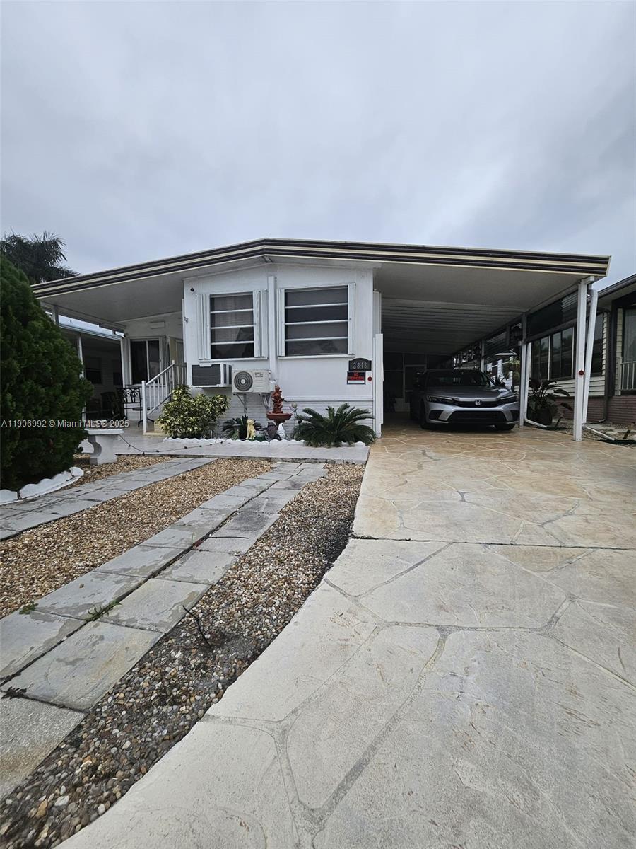 2848 W Marina Dr, Dania Beach FL 33312