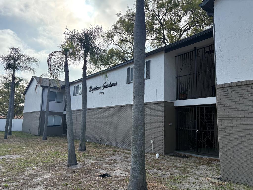 3914 W NEPTUNE STREET UNIT 27