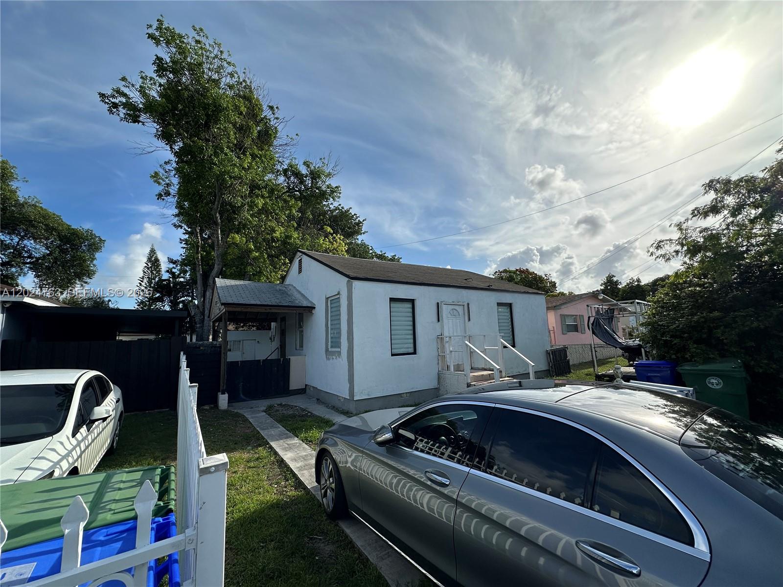 1773 NW 45th St, Miami FL 33142