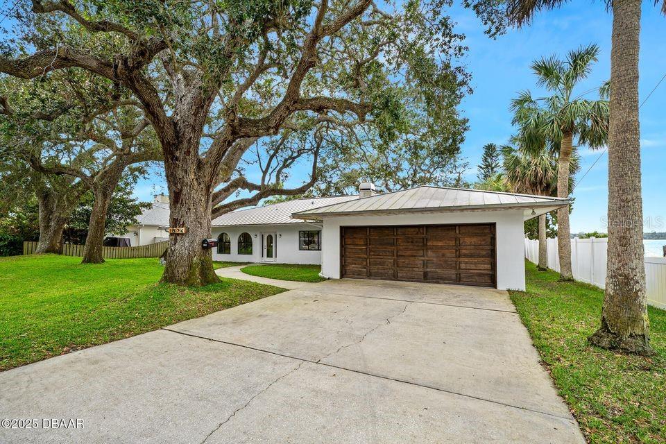 1596 JOHN ANDERSON DRIVE
