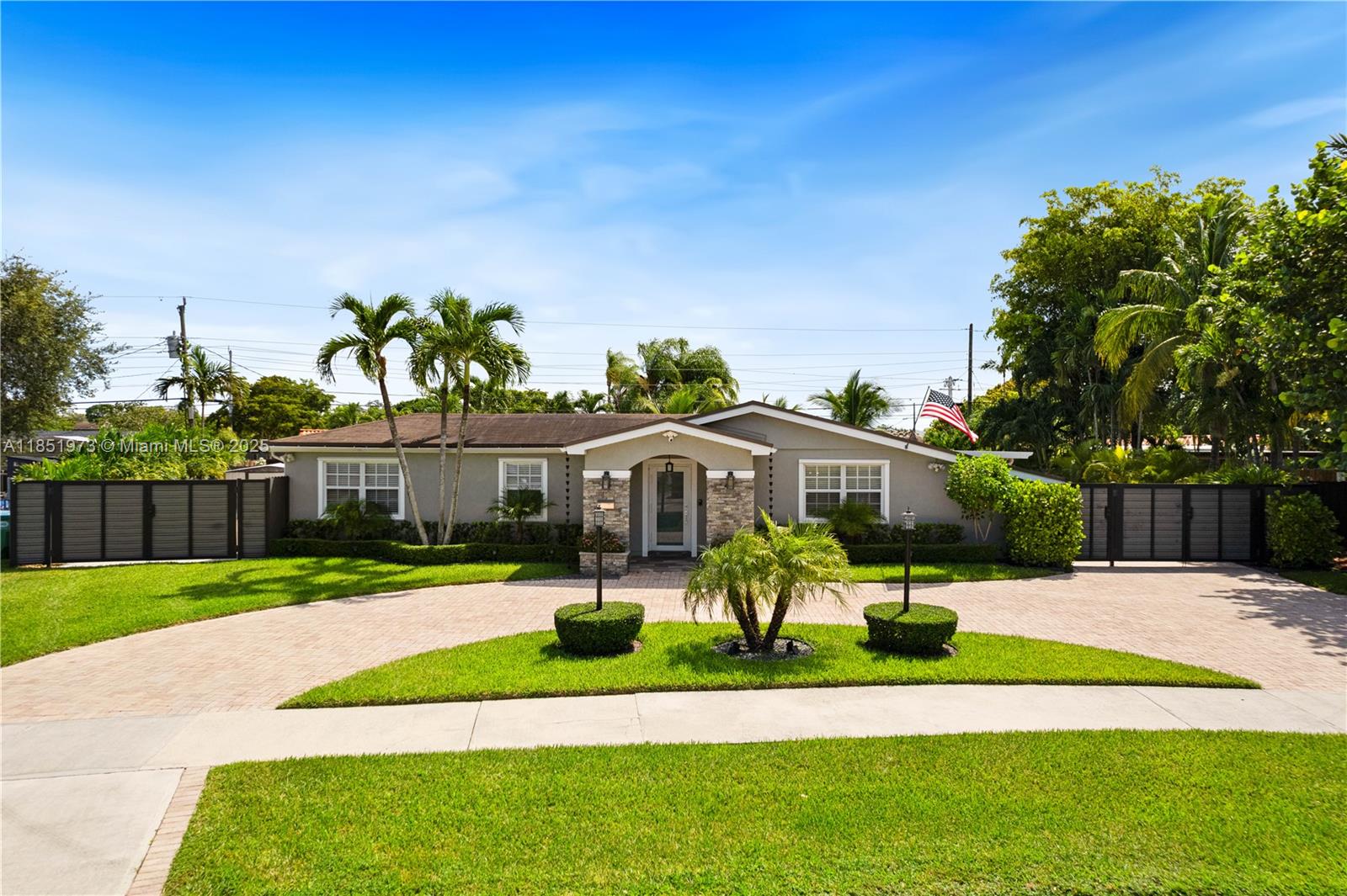 11070 SW 69th Dr, Miami FL 33173