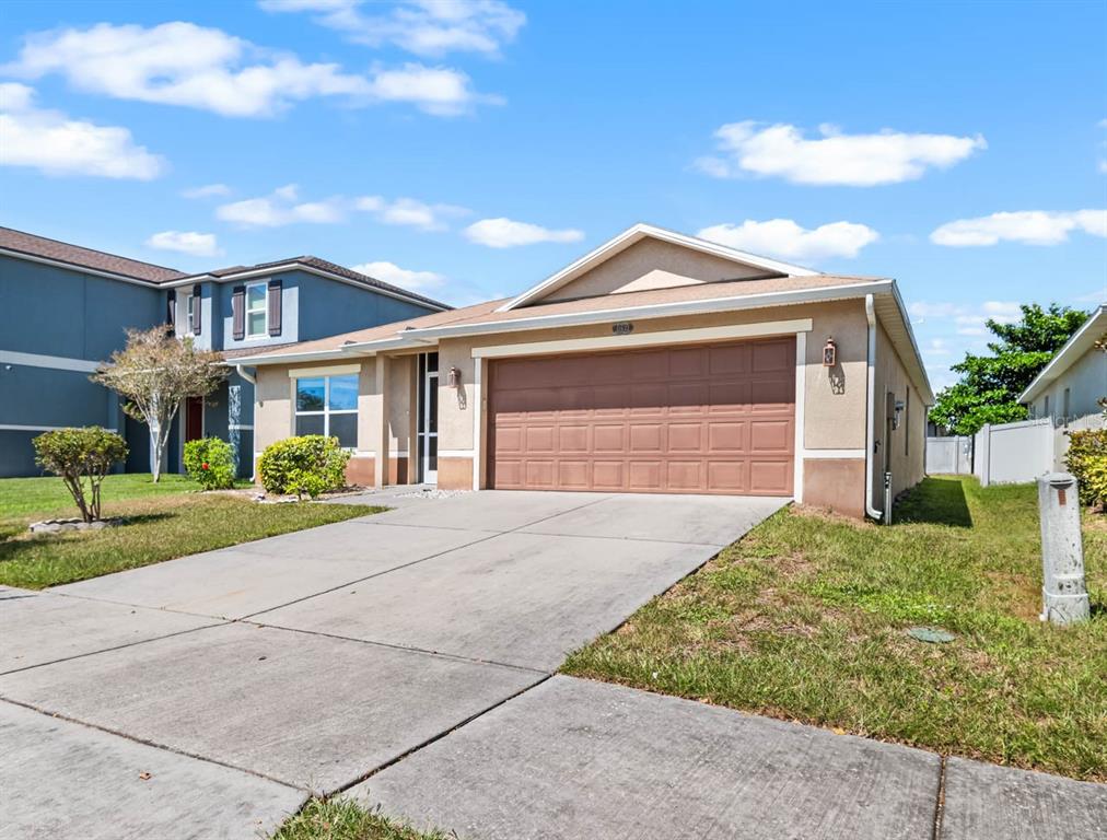 11632 TANGLE STONE DRIVE
