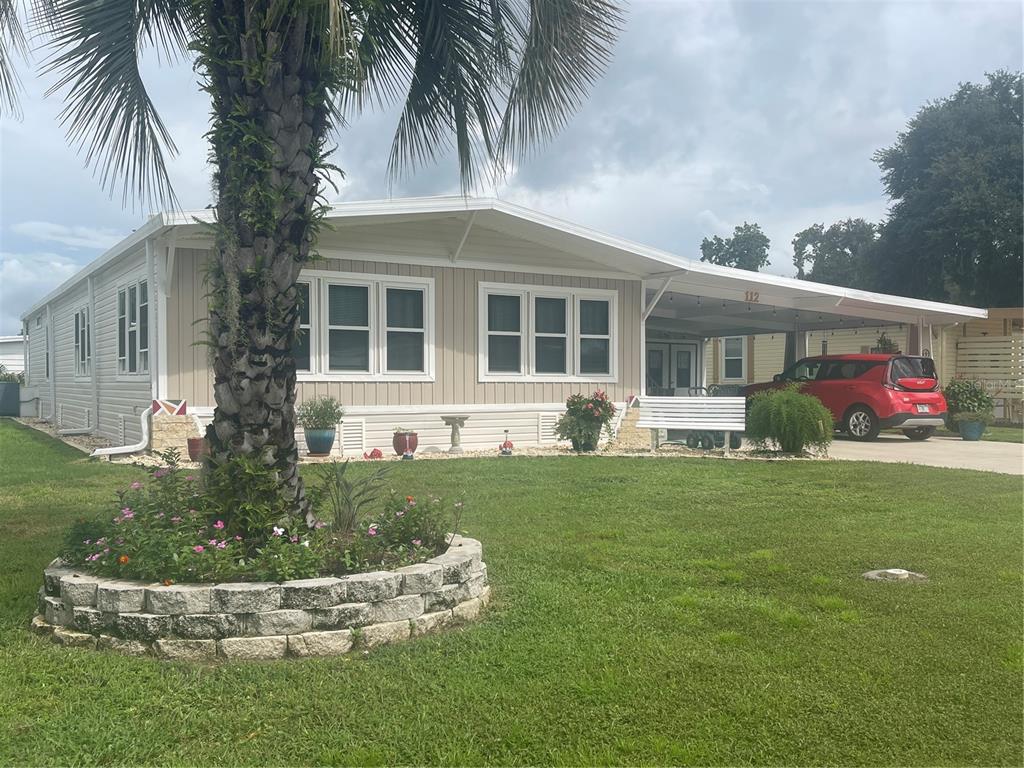 112 LYONIA LANE