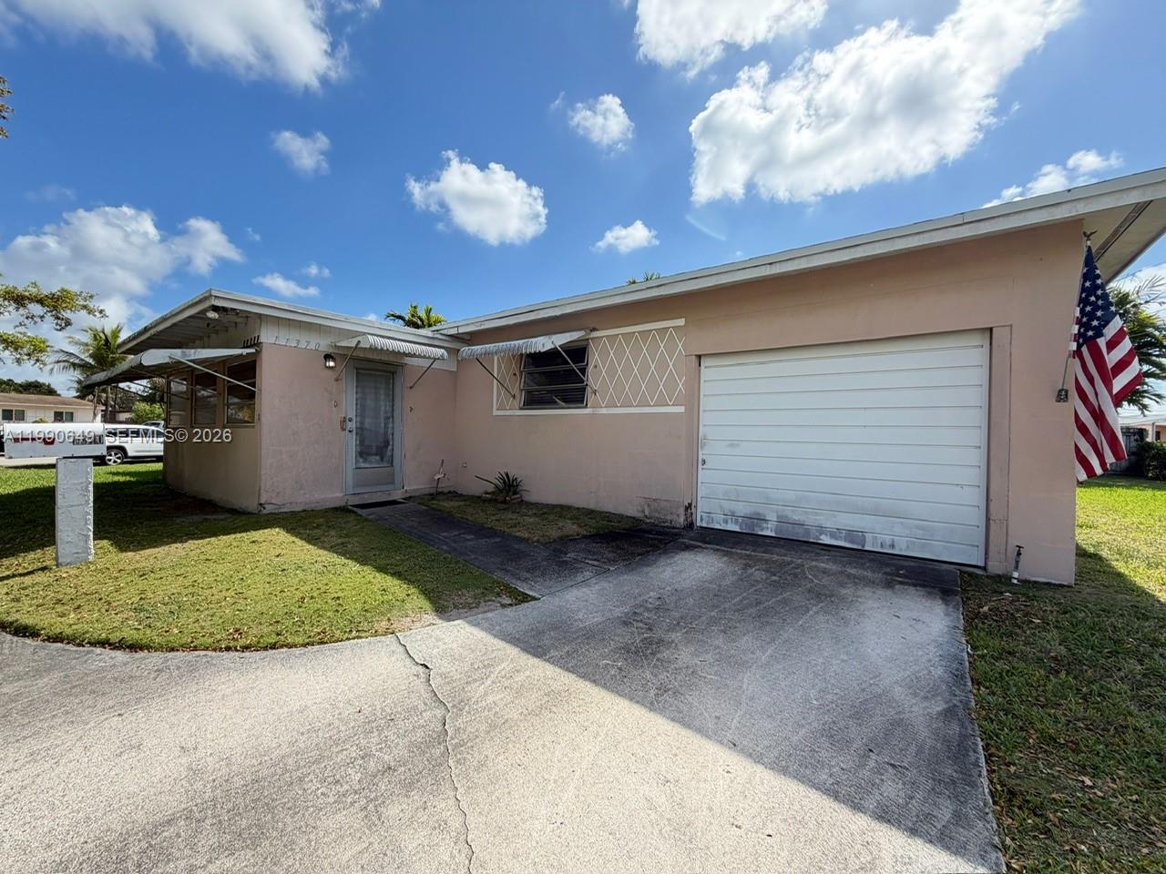 11370 SW 186th St, Miami FL 33157