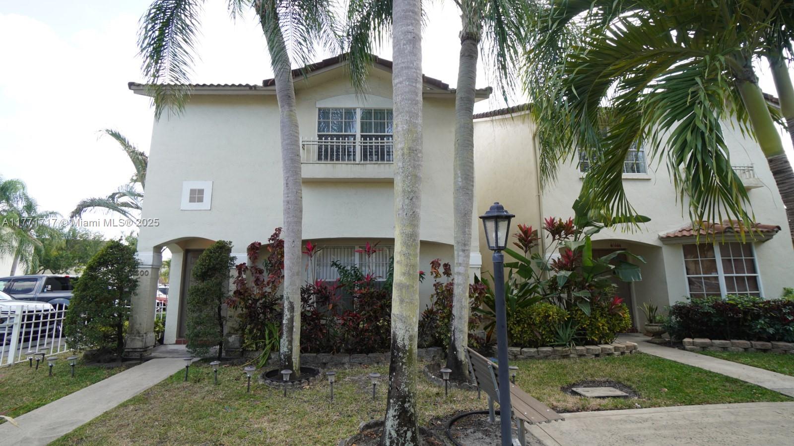 500 NW 108th Ter, Pembroke Pines FL 33026