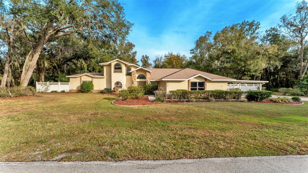 6828 FORESTWOOD DRIVE W