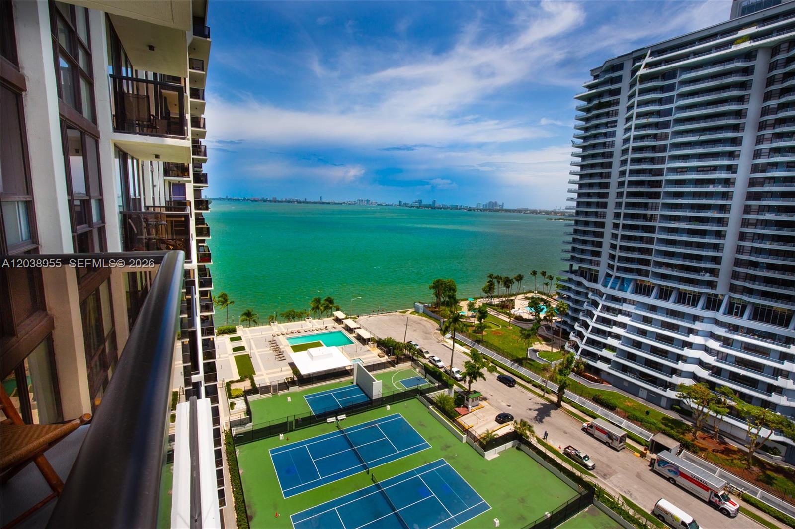 600 NE 36th St # 1017, Miami FL 33137