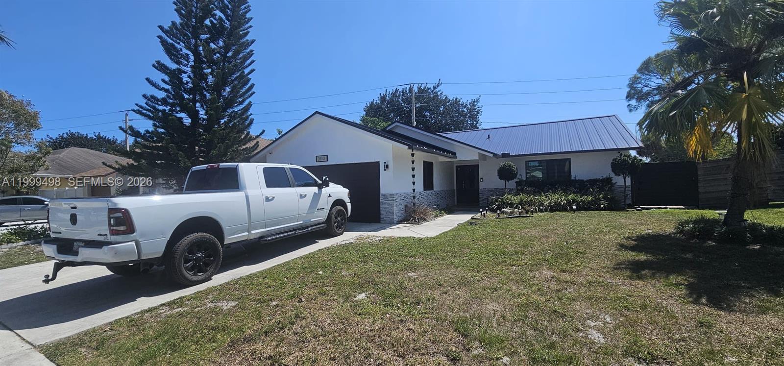 3110 SW 4th St, Deerfield Beach FL 33442
