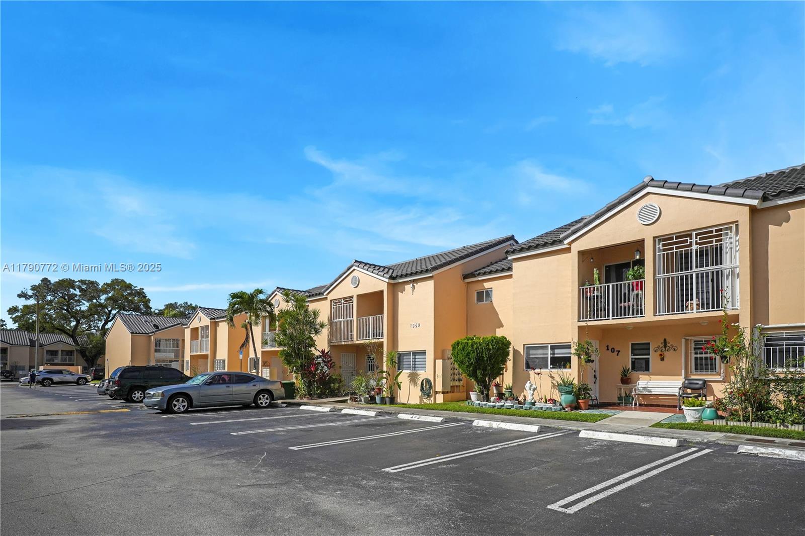2700 NW 25th Ave # 6, Miami FL 33142
