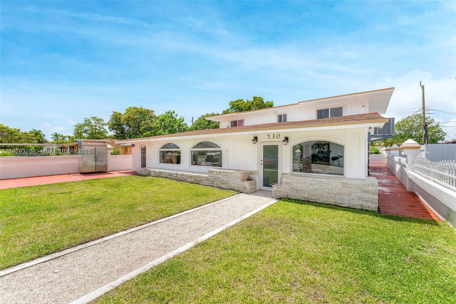 730 Curtiss Dr, Opa-Locka FL 33054