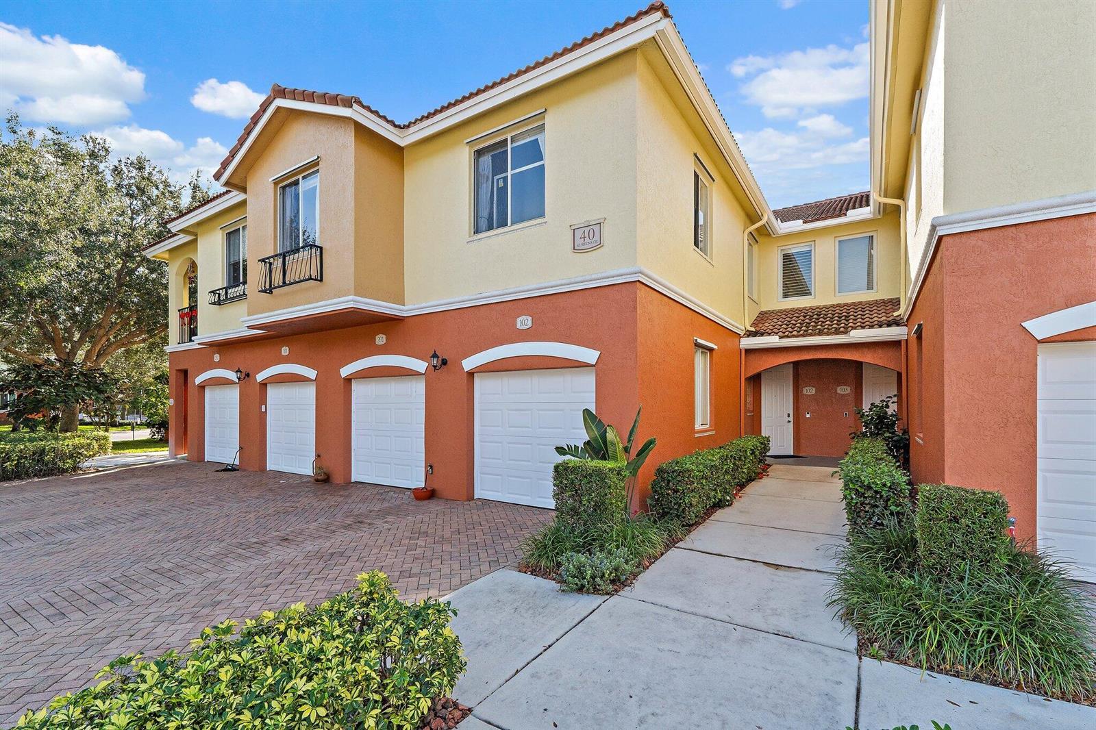 40 SE Sedona Circle # 102, Stuart FL 34994