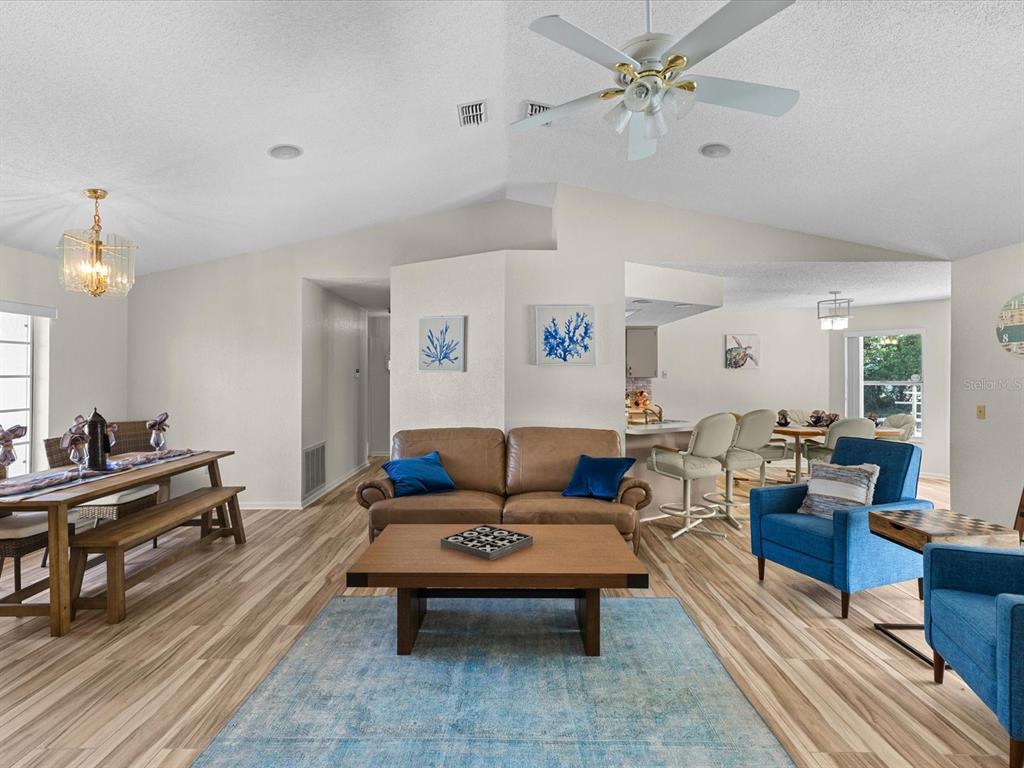 8052 SPRING HILL DRIVE, SPRING HILL, FL — photo 4 of 30