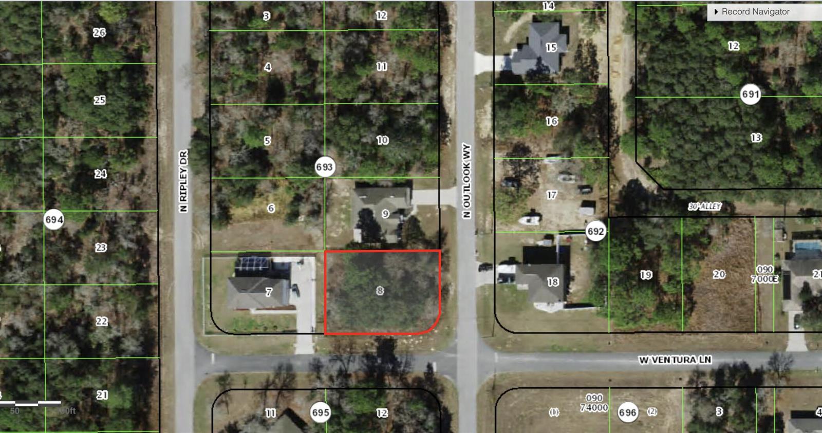This is a map showing a vacant residential lot highlighted in red among neighboring properties — 7162 N Outlook Way, FL 34433, FL